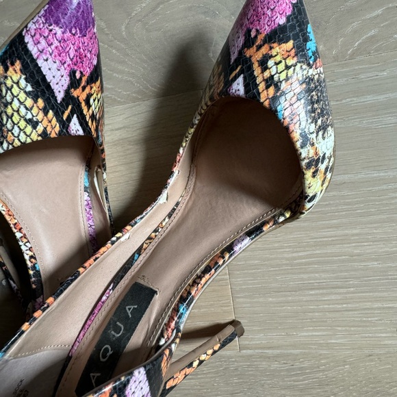 Aqua Women's Dion Half d'Orsay High-Heel Pumps - Picture 9 of 10